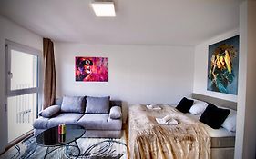 Meraki Apartment
